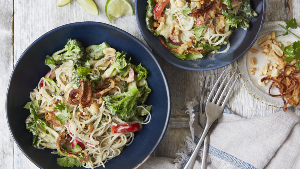 Stir-Fried Thai Green Rice Noodles with Vegetables  - The Spice Tailor UK