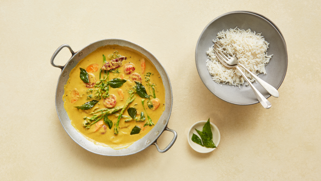 Keralan Coconut Vegetable Curry with Crispy Curry Leaves - The Spice Tailor UK